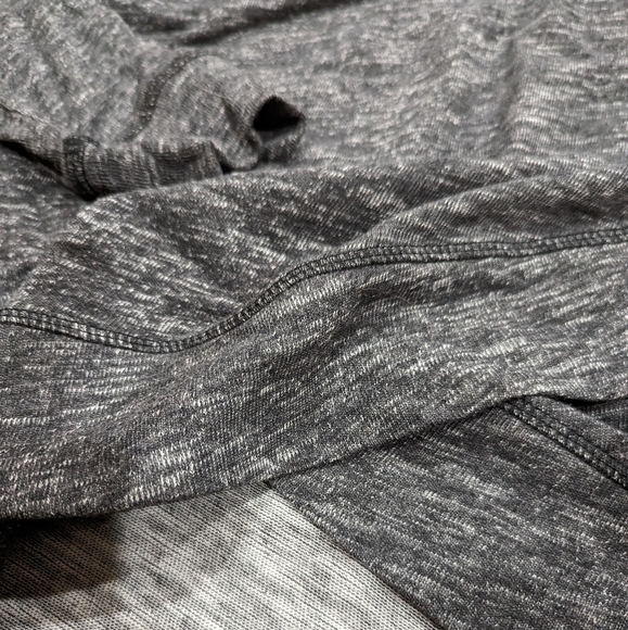 TenTree Women's Long Sleeve Top. NWT. Medium. - Picture 4 of 5